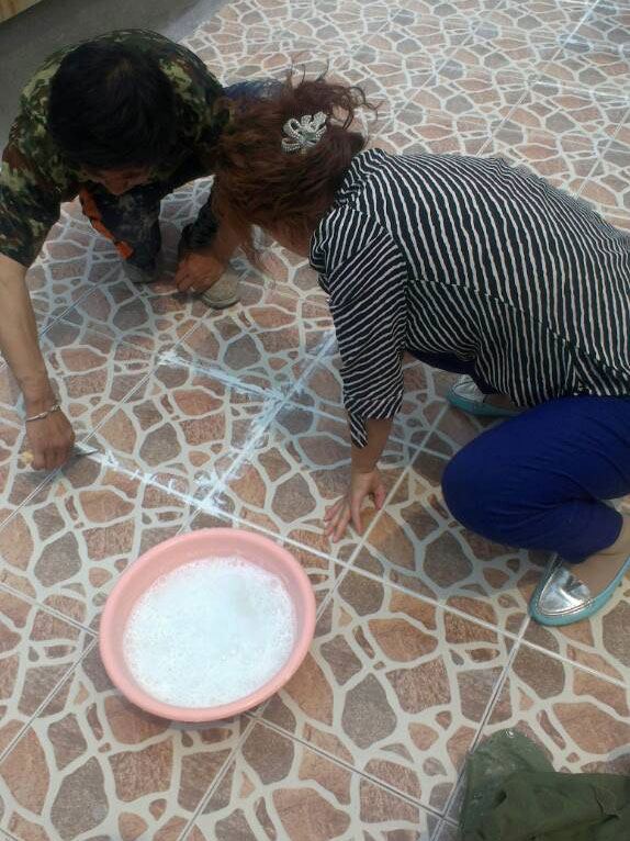 露台地砖防水勾缝施工